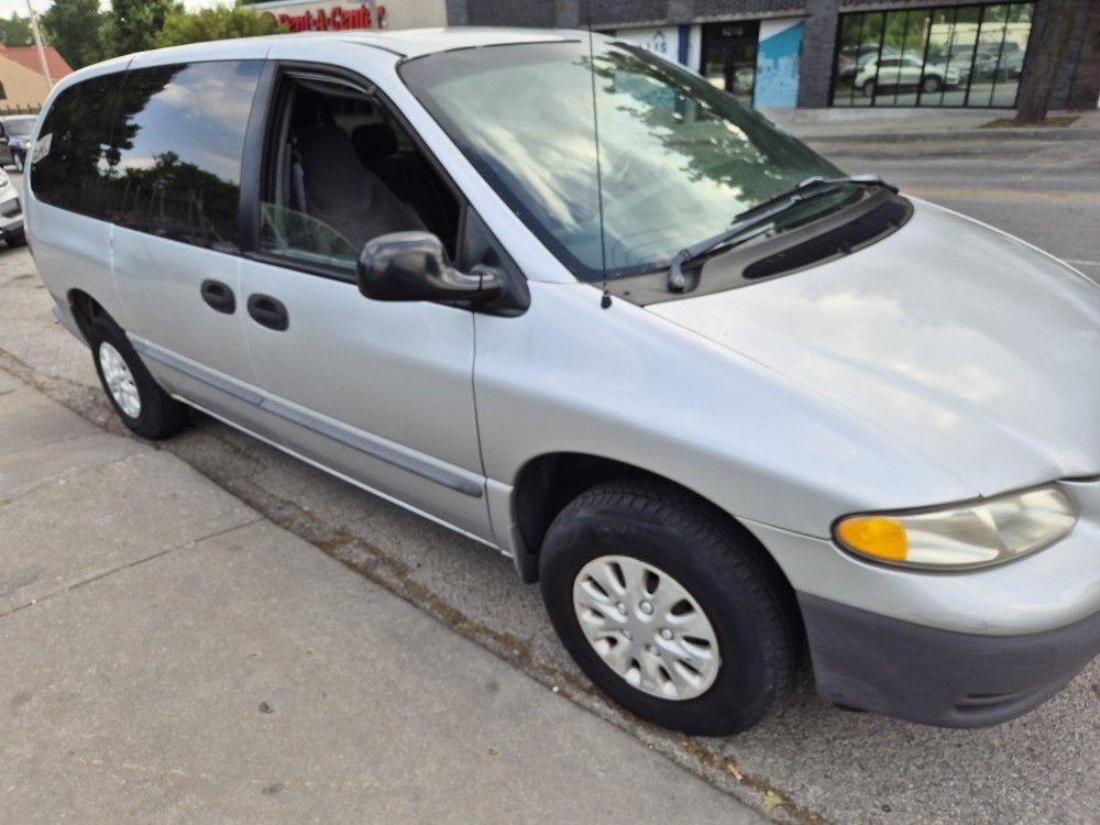 2002 Chrysler Grand Voyager