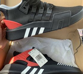 EQT BASK ADV MEN’s size 8 (run big)