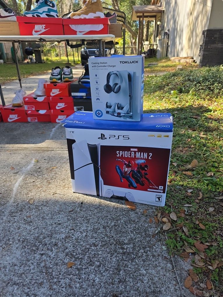 Ps5 With Extra Controller, Cooling Station And Headphones 