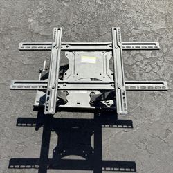 Arm-Strong 37” - 80” TV Mount 