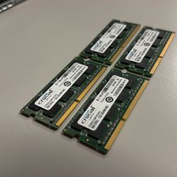 4x 8GB DDR3L 1333 MHz Crucial RAM Sticks