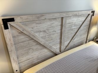 Rustic Look Headboard - Queen