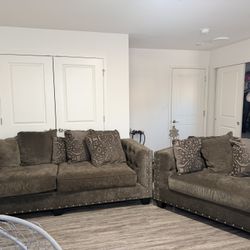 Cindy Crawford Couches 