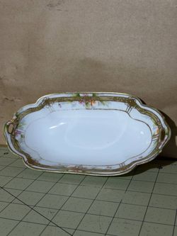 Nippon Hand Painted Handled Serving Dish Oval 8 Inches Long 