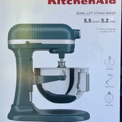 KitchenAid - Bowl-Lift Stand Mixer 5.5qt