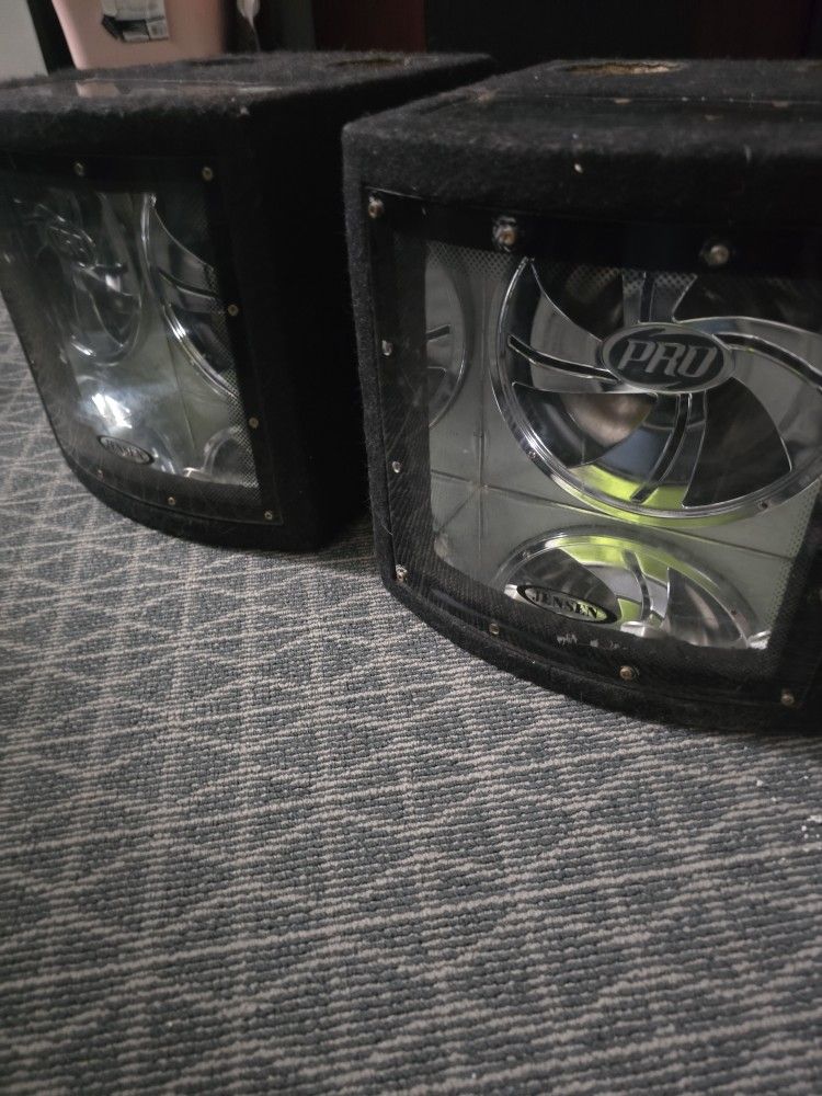 2 "JENSEN PRO" Subwoofers 10" With ported Boxes.
