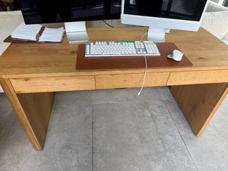 HERNEST HIMMEL 60” Desk