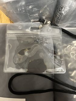 200 pack badge protectors & lanyards