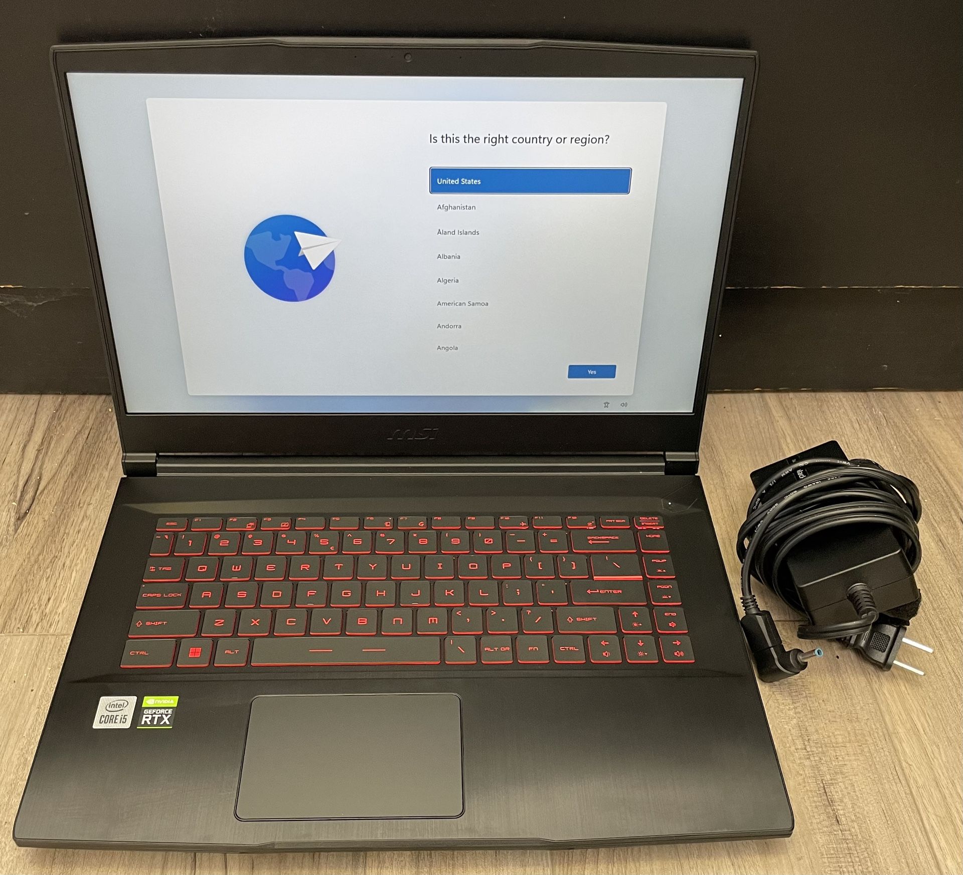 MSI GF63 Thin MS-16R5 15.6” 2.5GHz 8GB/256GB SSD i5-10500H GTX 1650 Gaming Laptop W/ Charger