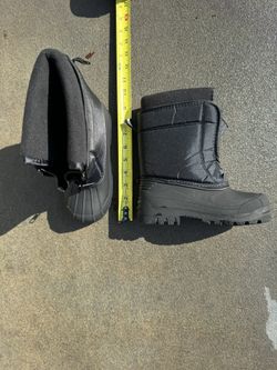 New Kids Size 1 Winter Snow Boots Dream Pairs 9.25 Inches Long