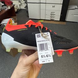 Adidas Predator Elite Size 5.5 