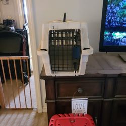 Boots And Barkley 23 Inch Carry Kennel