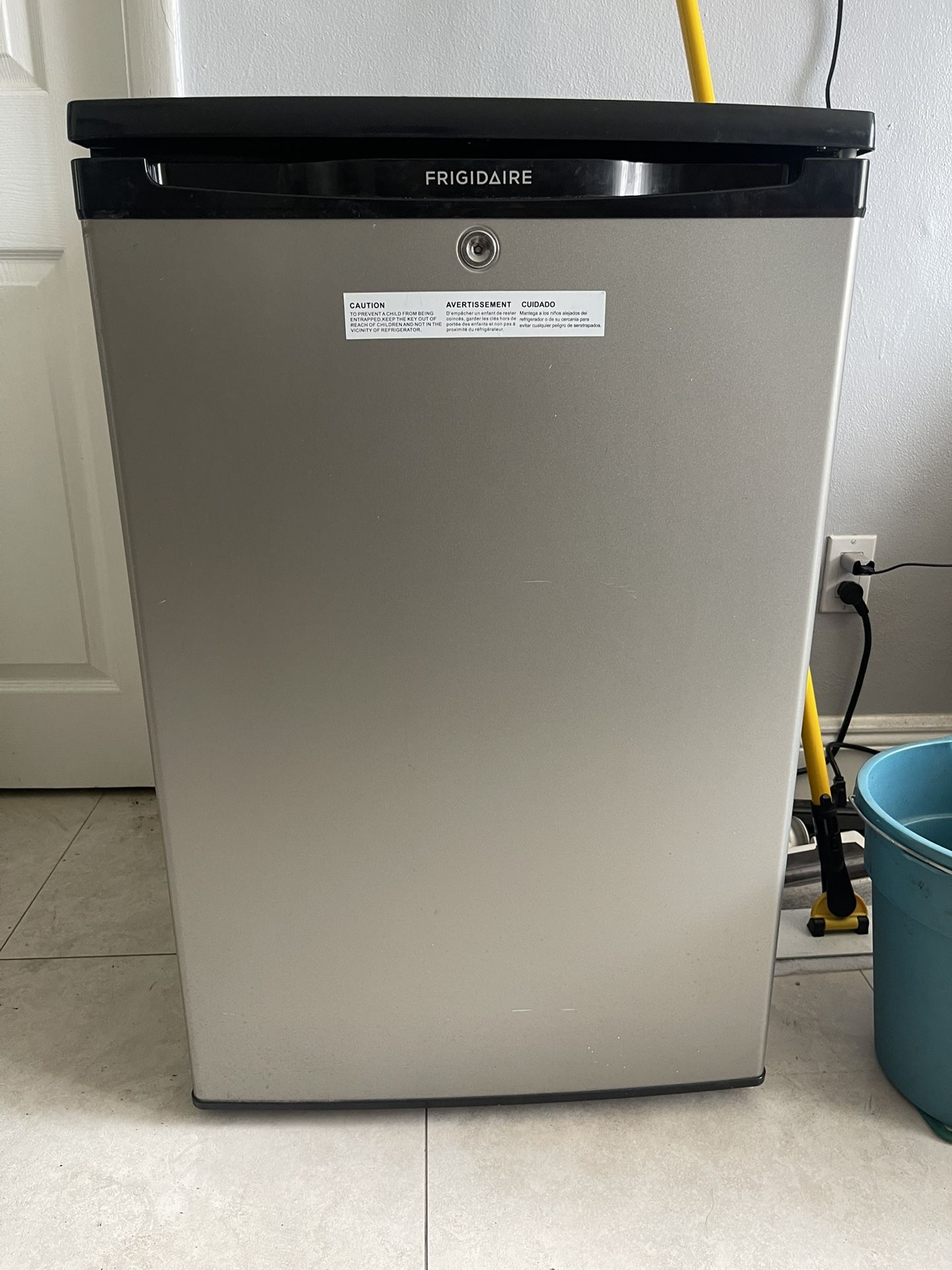 Mini fridge