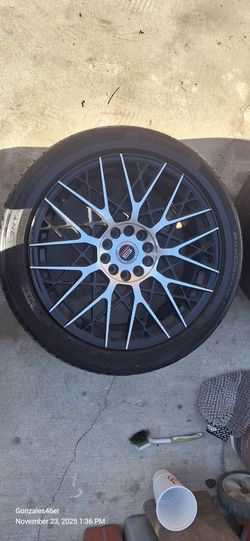 GLOSS BLACK & MACHINED