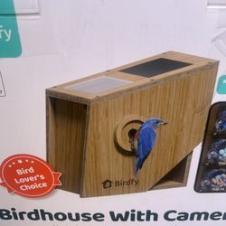 Bird Feeder With Camera