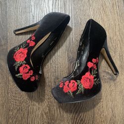 Womans Black And Red Velvet Heels By Andrea 