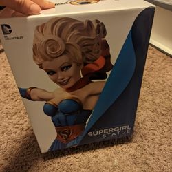 Supergirl Statue
