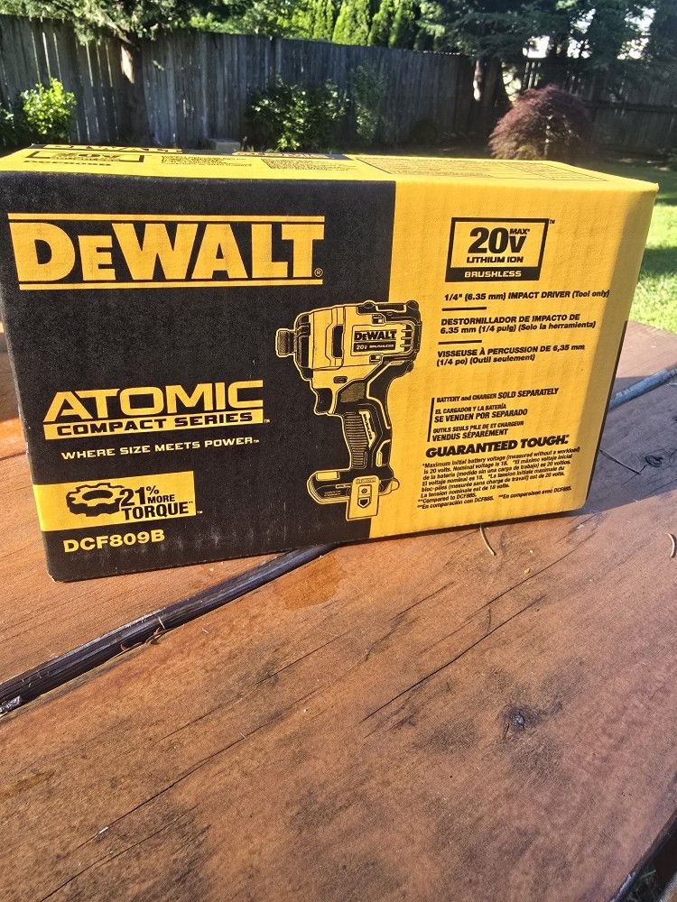 DEWALT ATOMIC