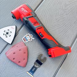 Milwaukee M18 18V Lithium-Ion Cordless Oscillating Multi-Tool (Tool-Only)