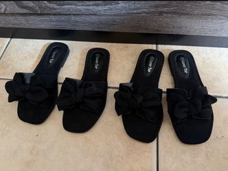 Girl’s sandals