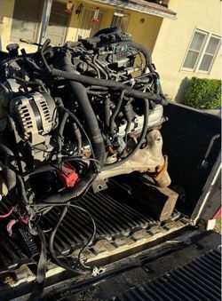 2004 Chevy Suburban 5.3 engine. Good for a swap
