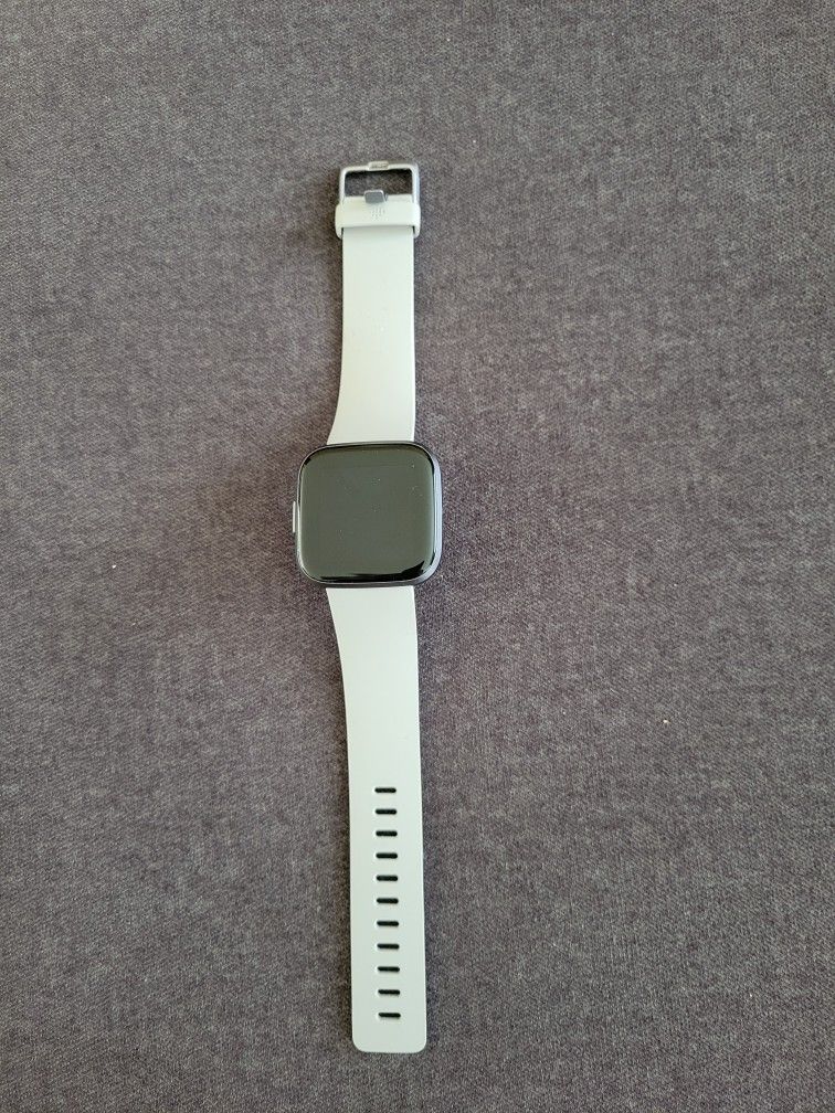 Fitbit Versa 2
