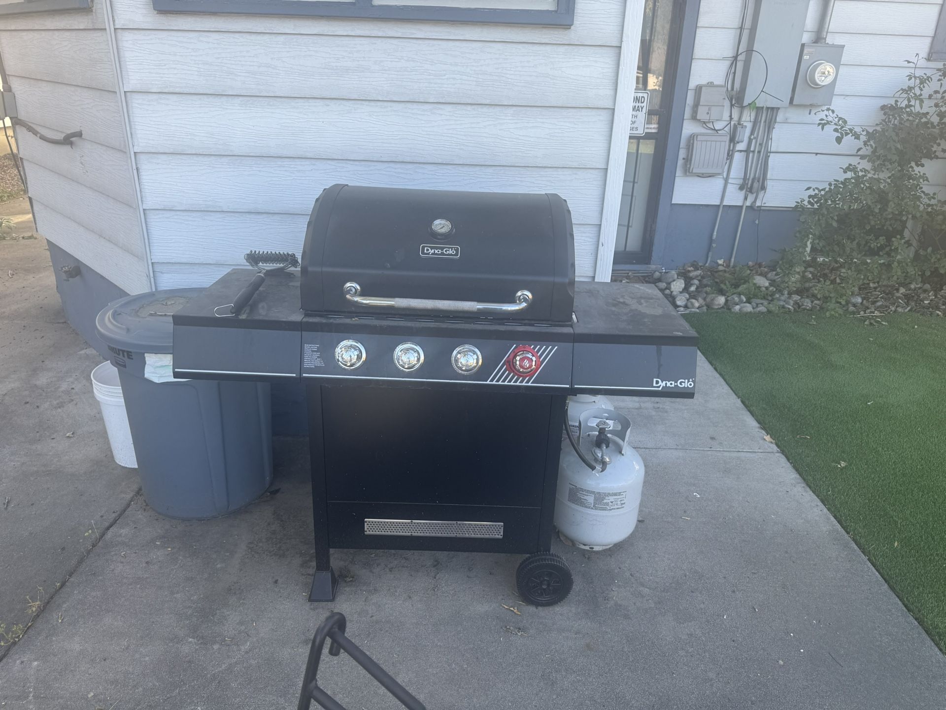 Dyna Glo Grill