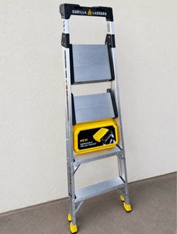 Gorilla Ladders Aluminum Step Ladder