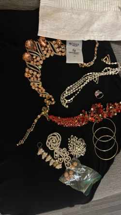Jewelry Lot  