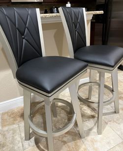 Bar stool