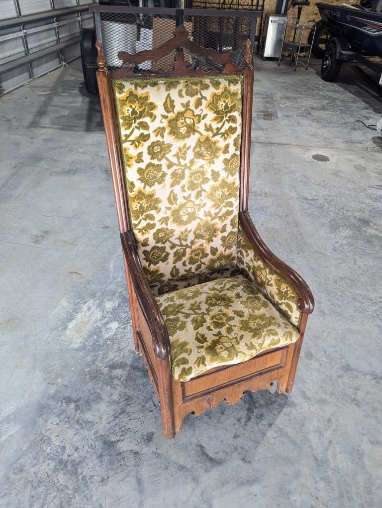 1800s -1900s Commode Victorian Chair very good condition for its age

Be sure to take a look at all the other items I have listed for sale .

Pick up 