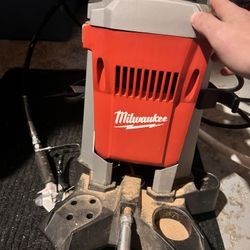 Milwaukee Paint Sprayer