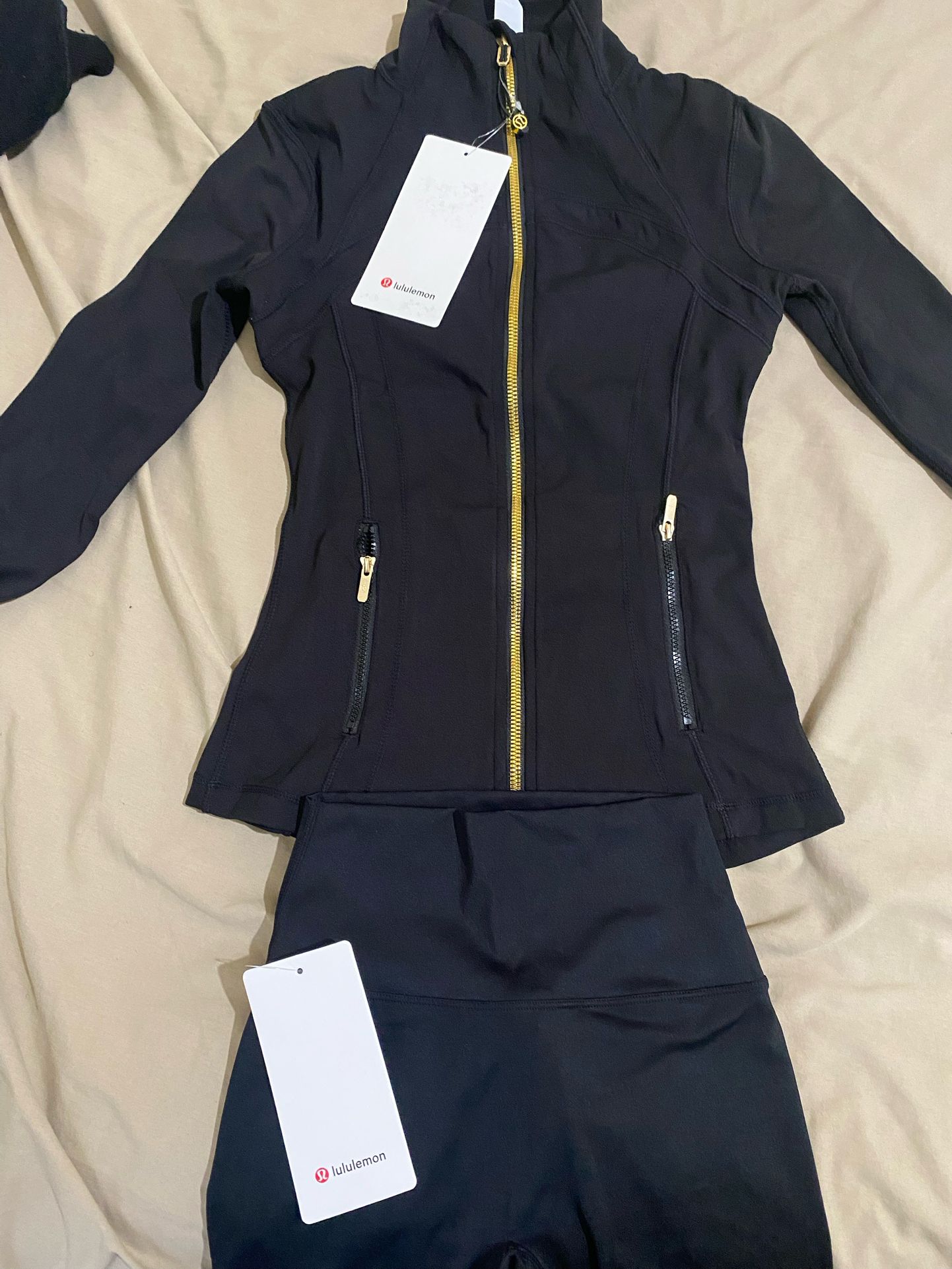 Lululemon Set Size 2 brand new