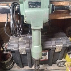 HITACHI Jackhammer
