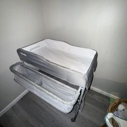 Sweeby Portable Changing Table