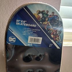 DC Wonder Woman Skateboard 