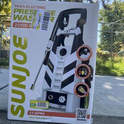 Pressure Washer 2200 PSI