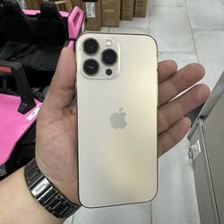 iPhone 13 Pro Max Unlocked 256GB! Finance For $50 Down Payment!!
