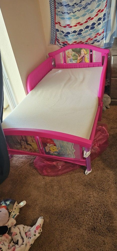 Toddler Bed And Mattress Included ! Very Cleab
