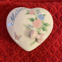 Ceramic Heart Shape Box