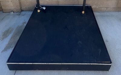 Black Pallet (Staging)