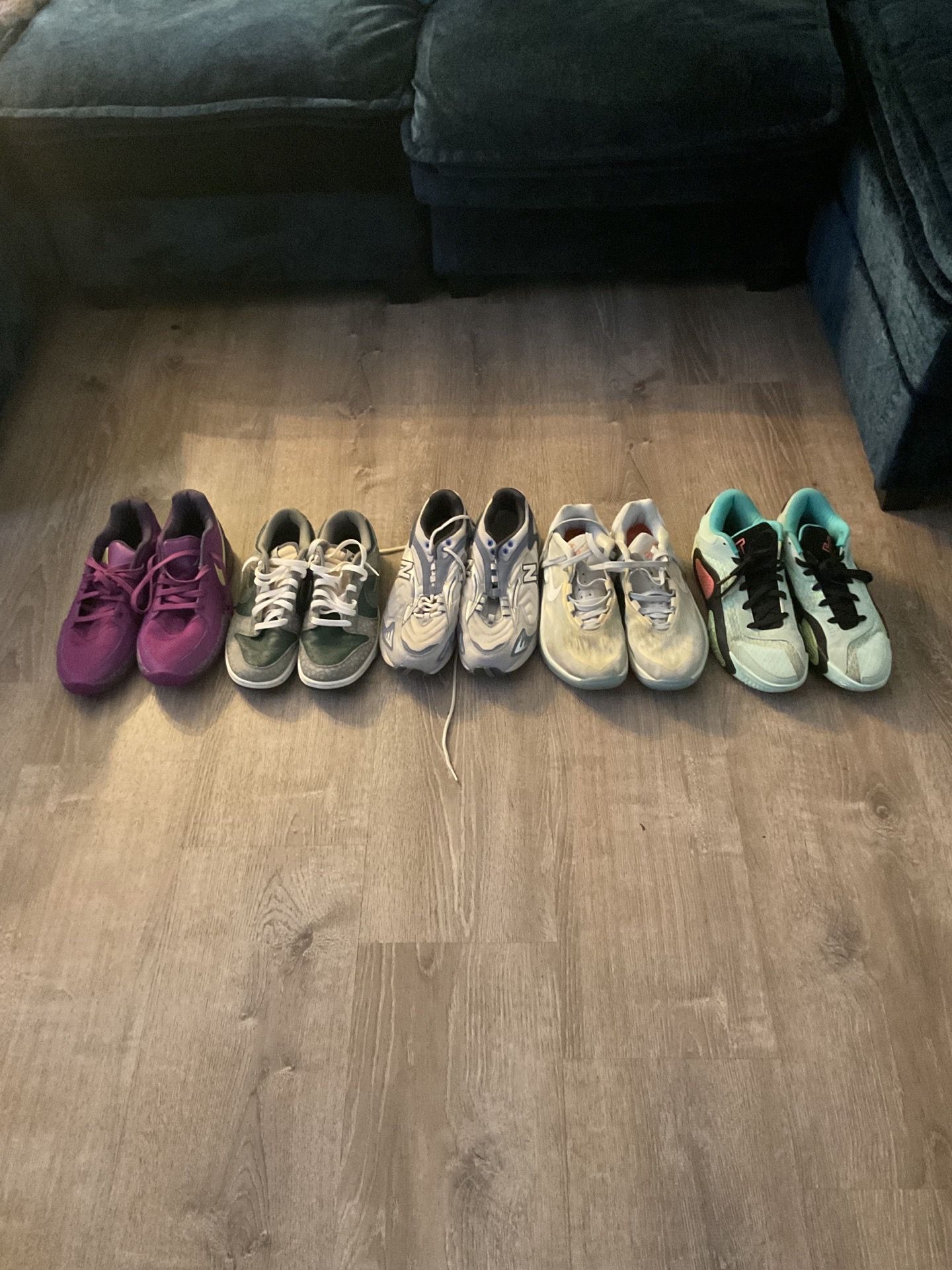 Size 9 men shoes everything for 60