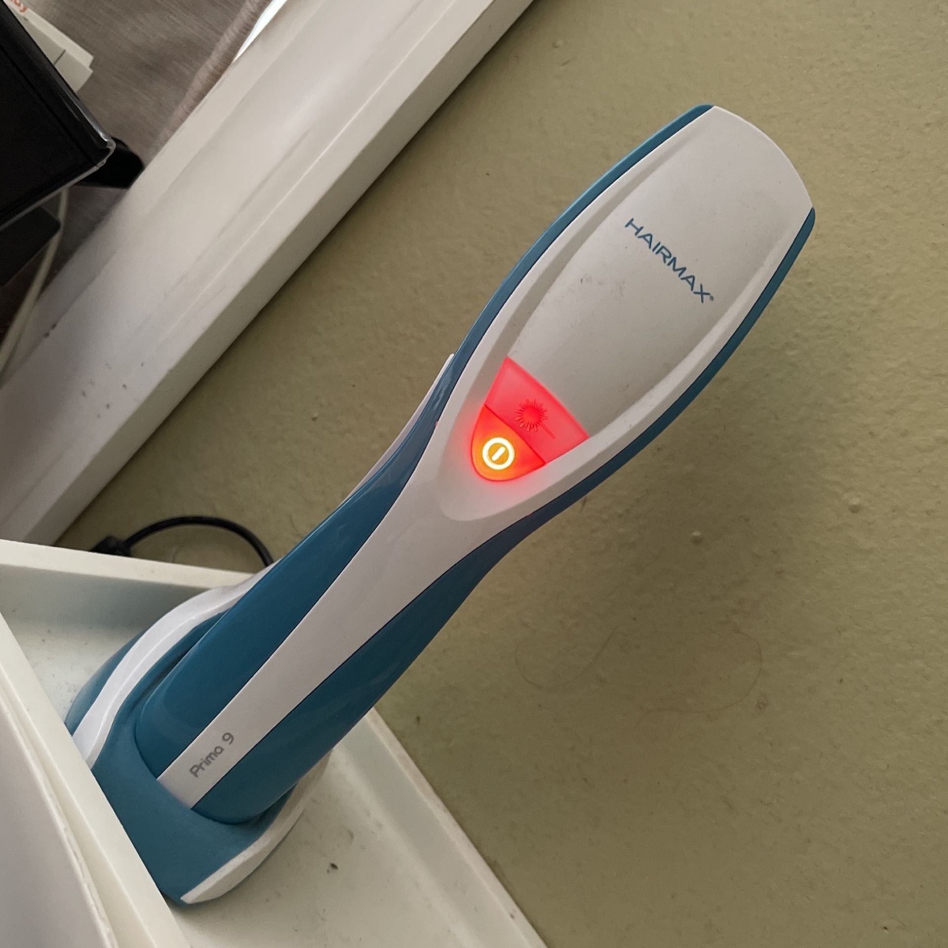 Hairmax Laser Comb Prima 9 Classic Laser Hair Growth Device