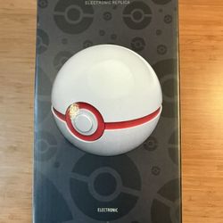 Pokemon Die-Cast Premier Ball Replica