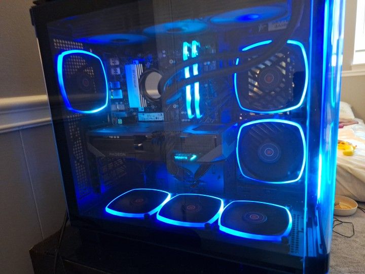 Like New Skyteck King 95 Gaming Computer