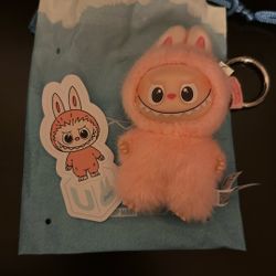 Pin For Love Labubu “U”