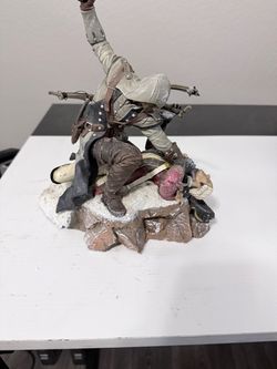 Assassins Creed 3 Statue