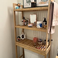 Bathroom shelf stand