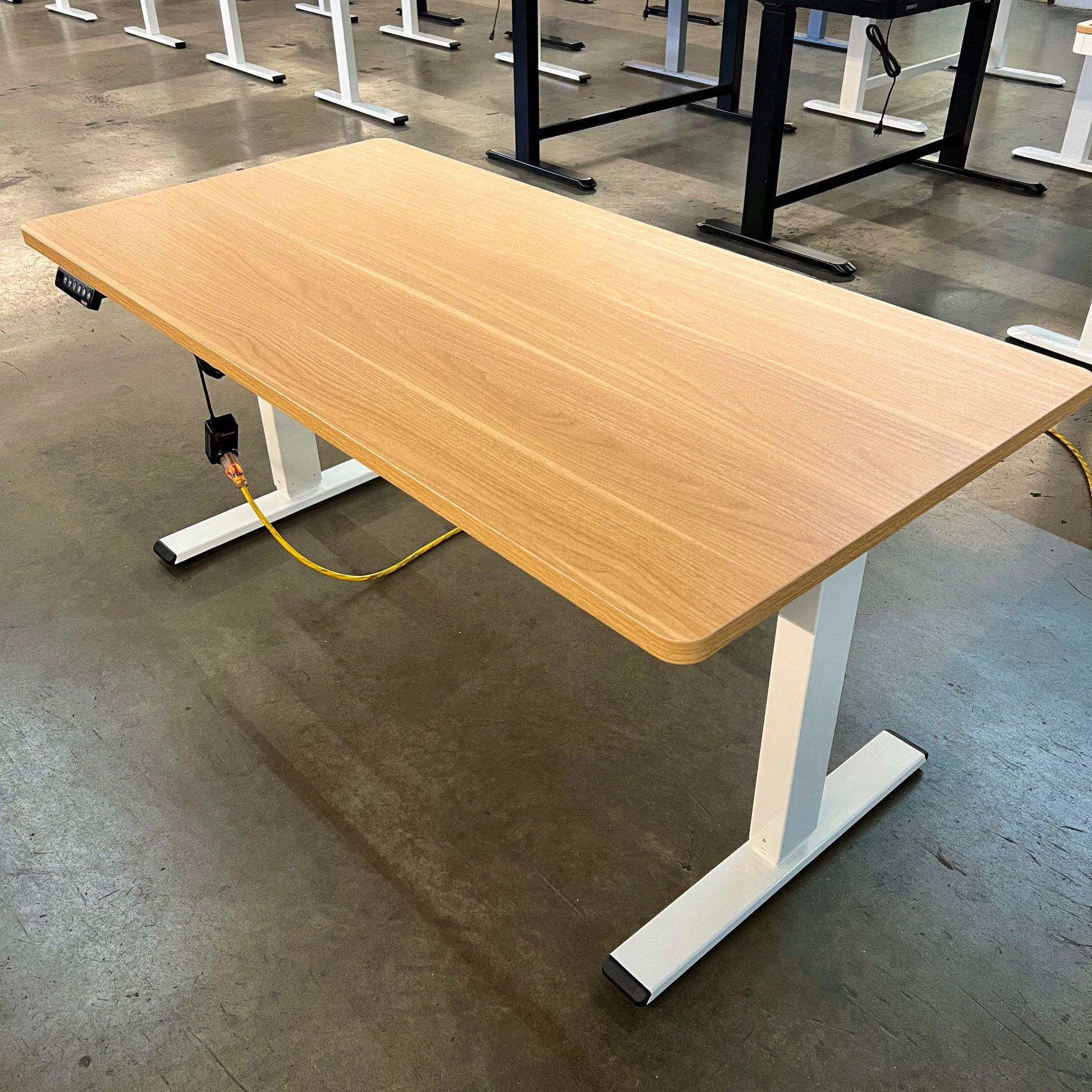 NEW IN BOX 55”x28” ELECTRIC Standing Desk, Sit and Stand Up Desk, Office Desk, Computer Desk ($200 to $220) 