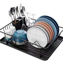GSlife Dish Drying Rack with Drainboard - Dish Racks for Kitchen Counter, Dish Drainer with Utensil Holder, No Drain Spout, Black Organiser Rubber